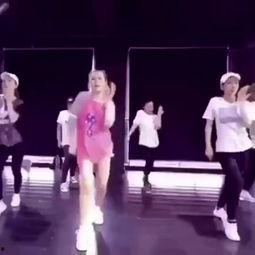 聚成抓钱舞蹈视频,揭秘聚成抓钱舞蹈的独特魅力